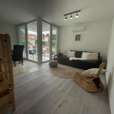 Vila Regina Apartment Paloma With Swimming Pool Jezera Kültér fotó