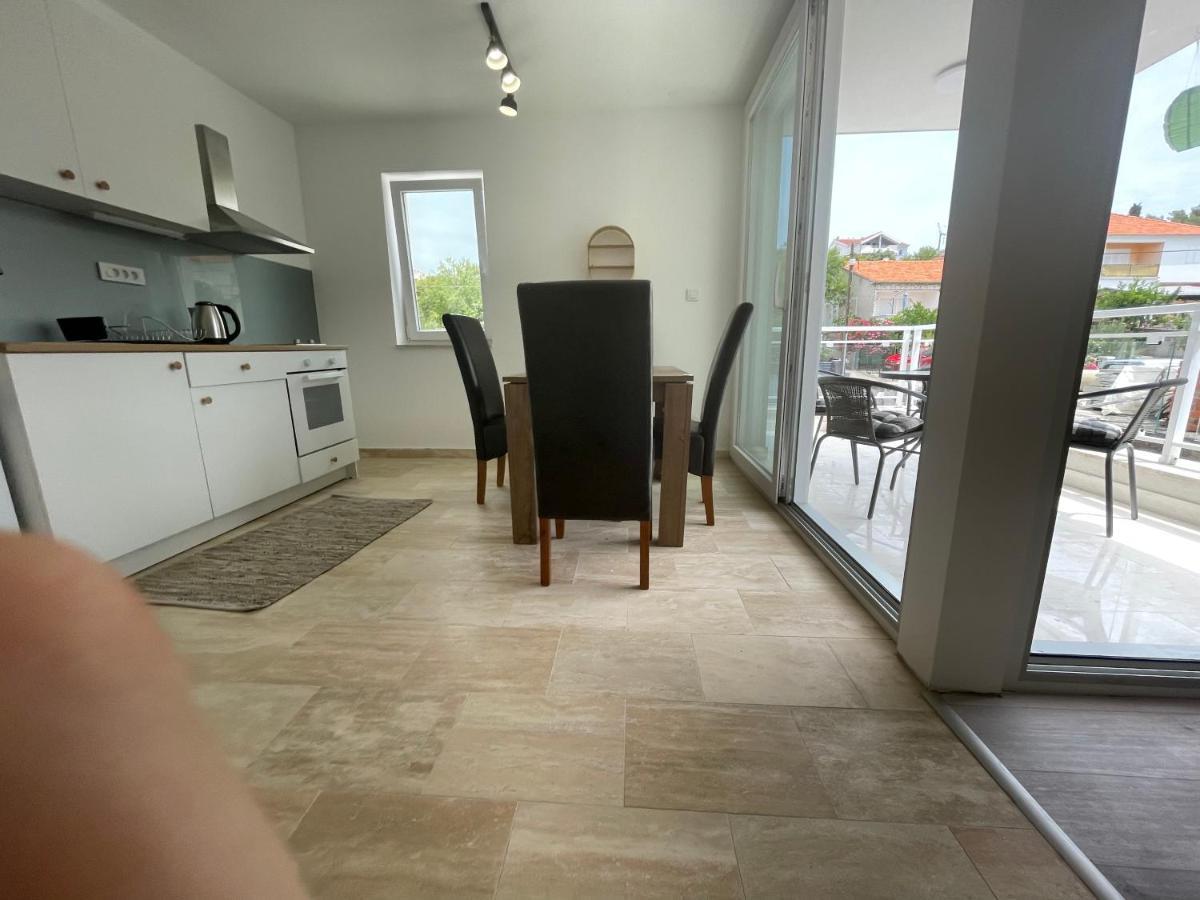 Vila Regina Apartment Paloma With Swimming Pool Jezera Kültér fotó