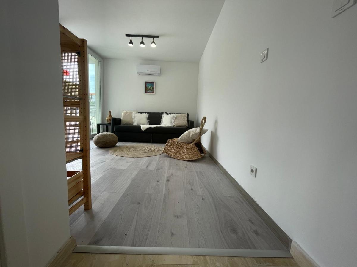Vila Regina Apartment Paloma With Swimming Pool Jezera Kültér fotó